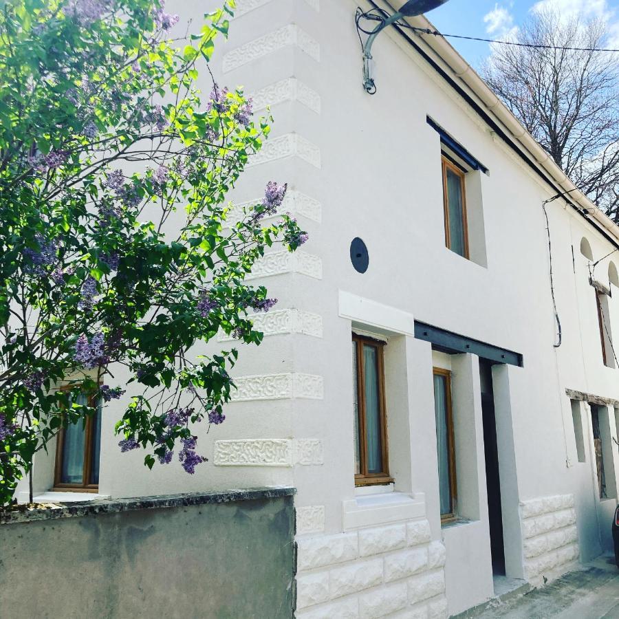 Le Carrosse, La Diligence, Centre Saint Jean De Losne Tarif 2Pers 1 Chambre, Tarif 4 Pers 2 Chambres Εξωτερικό φωτογραφία
