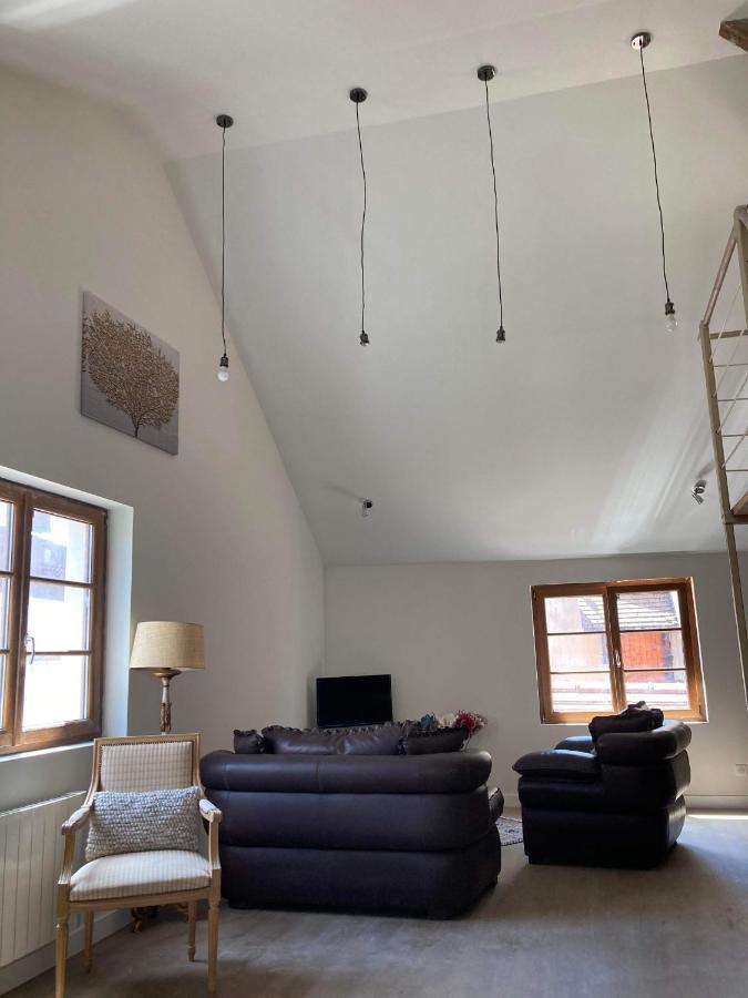 Le Carrosse, La Diligence, Centre Saint Jean De Losne Tarif 2Pers 1 Chambre, Tarif 4 Pers 2 Chambres Εξωτερικό φωτογραφία